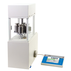 Automatic mass comparators AK-4 from RADWAG on Video