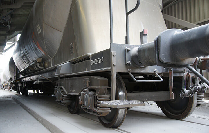 Railway scales with SysTec weighing terminal